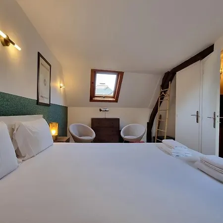 La De Milo - Typical Fisherman's House - 2 Bedrooms Holiday home *