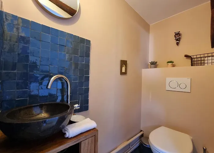 Дом отдыха La De Milo - Typical Fisherman's House - 2 Bedrooms Онфлёр